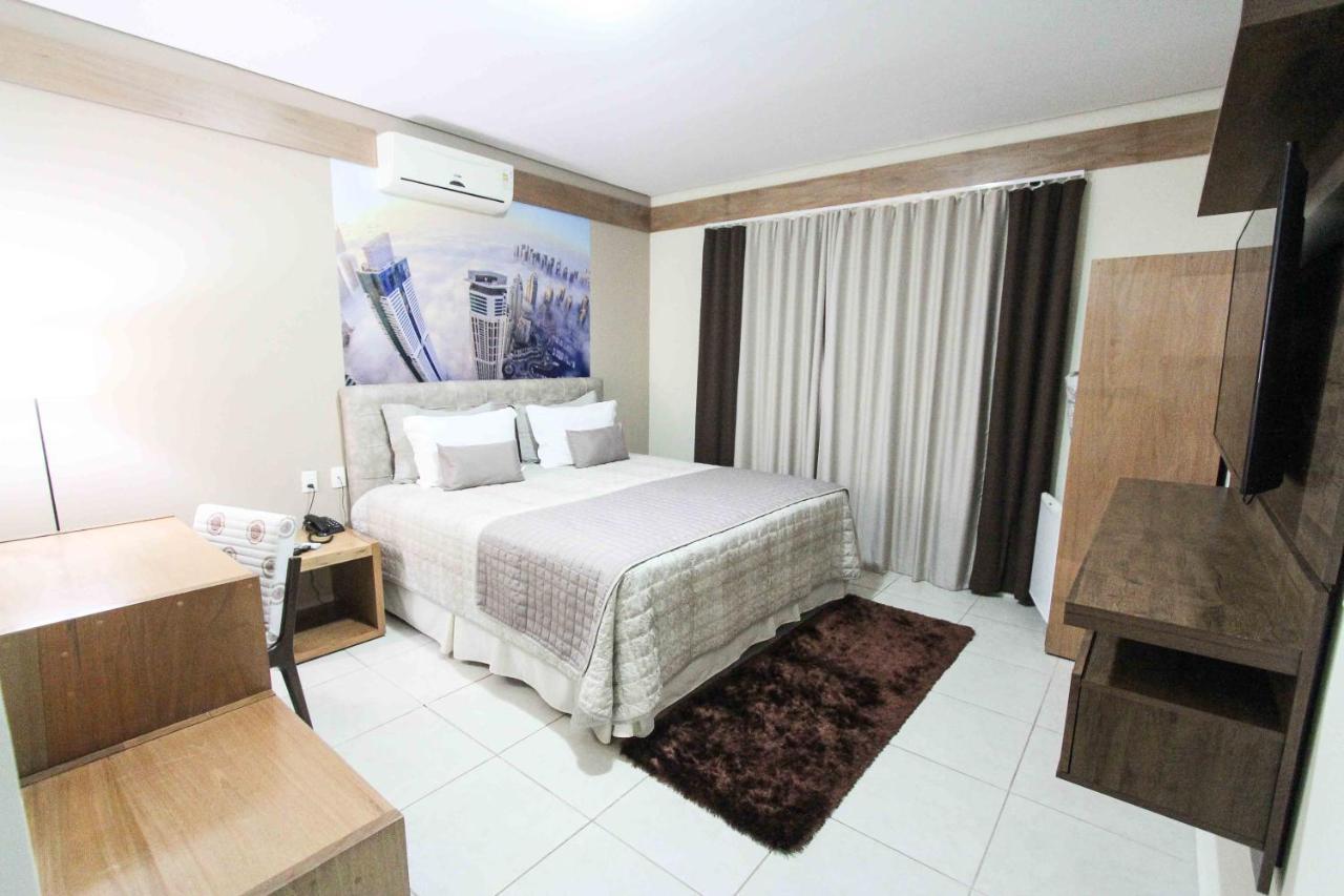 Taubaté Prisma Plaza Hotel מראה חיצוני תמונה